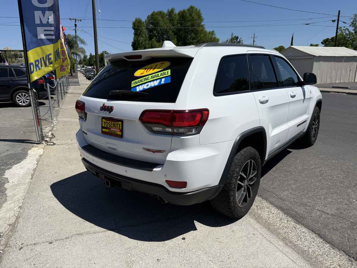 Vehicle image 4 of 22