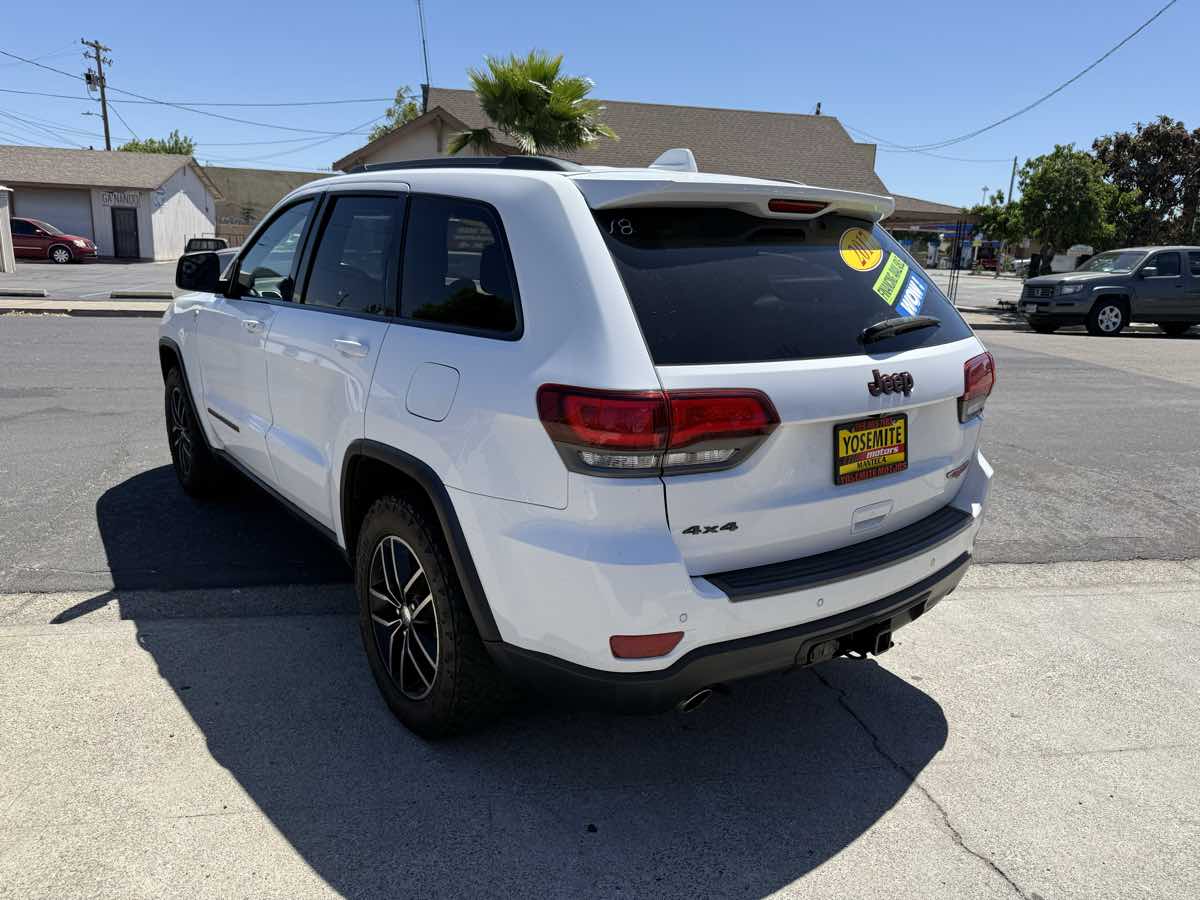 Vehicle image 6 of 22