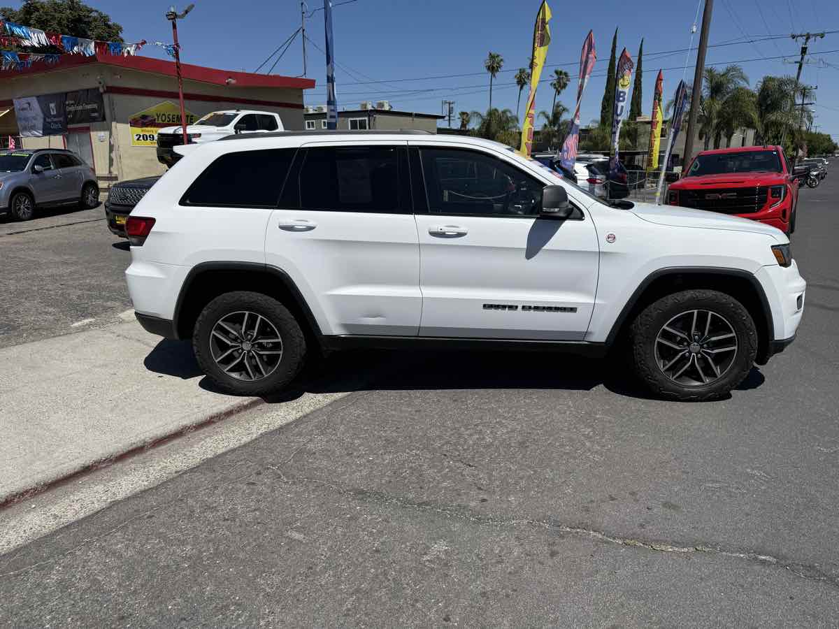 Vehicle image 3 of 22