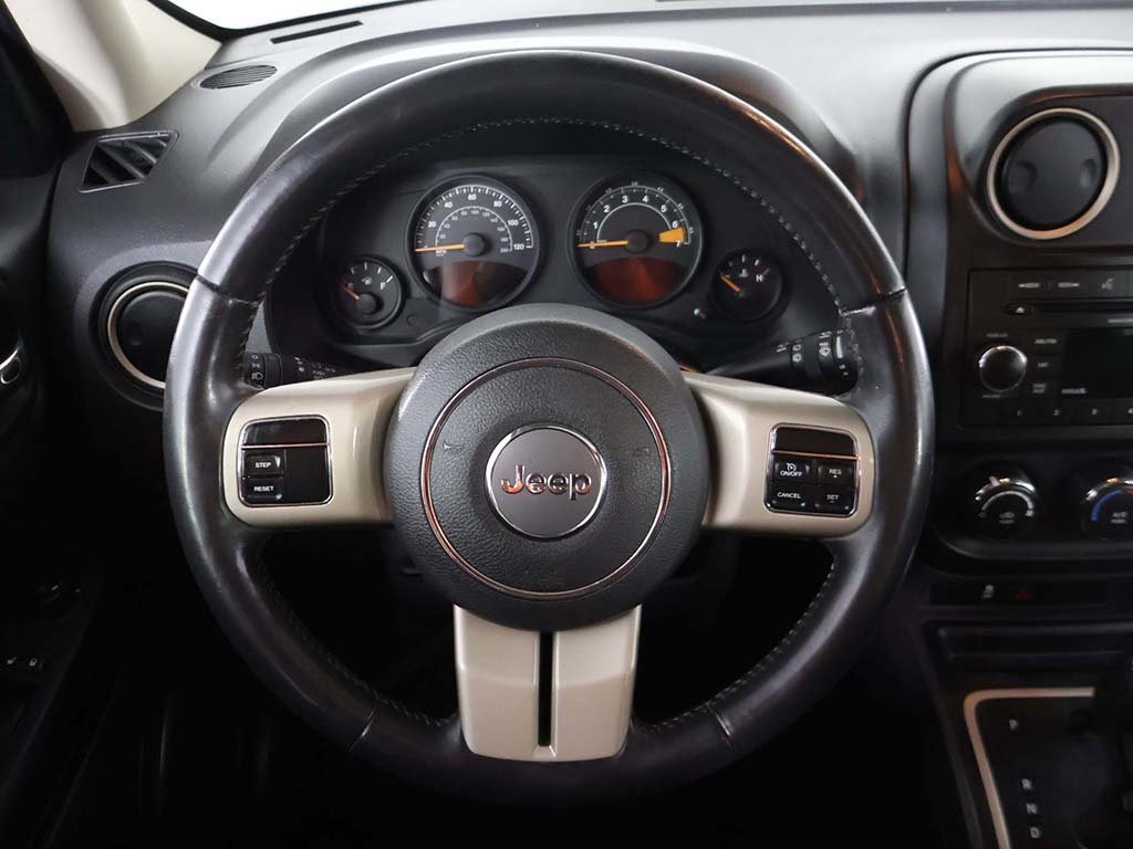 2017 Jeep Patriot 75th Anniversary Image 32 of 44