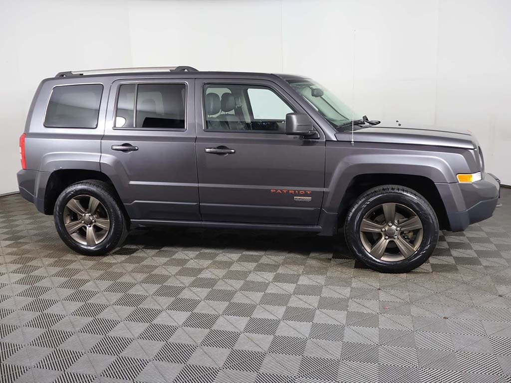 2017 Jeep Patriot 75th Anniversary Image 6 of 44