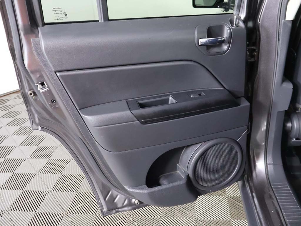 2017 Jeep Patriot 75th Anniversary Image 28 of 44