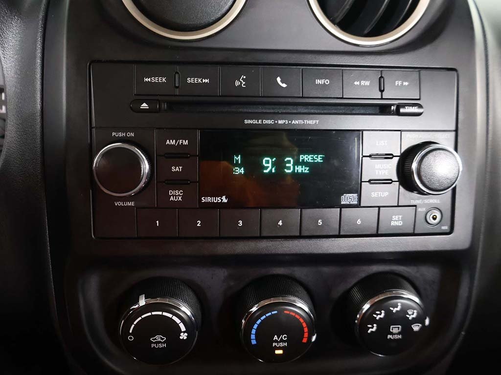 2017 Jeep Patriot 75th Anniversary Image 23 of 44