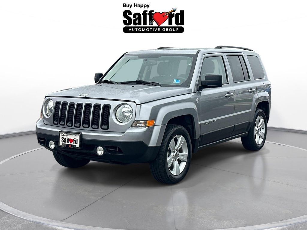 2017 Jeep Patriot Latitude Image 1 of 31