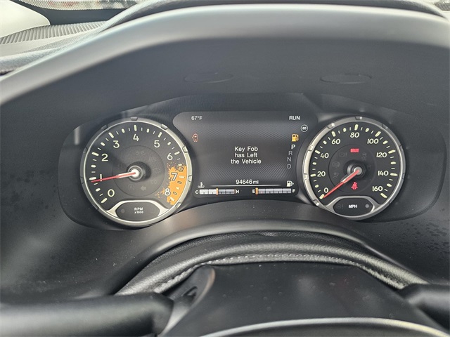 Vehicle image 31 of 43