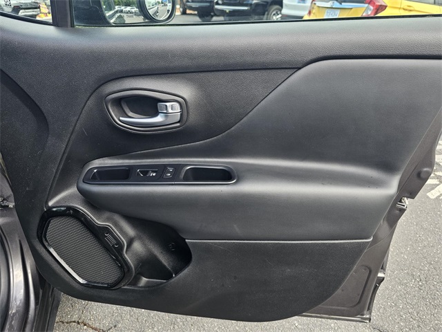 Vehicle image 12 of 43