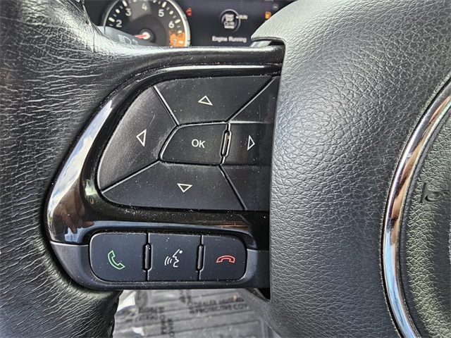 Vehicle image 26 of 43