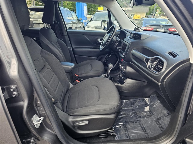Vehicle image 13 of 43