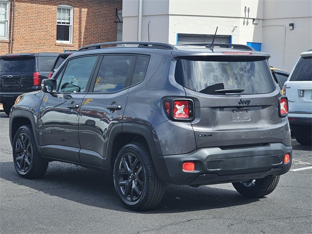 Vehicle image 7 of 43