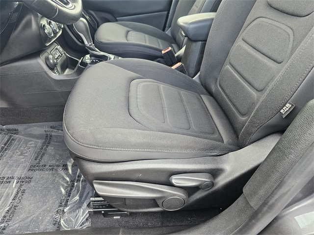 Vehicle image 23 of 43