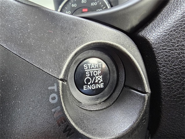 Vehicle image 42 of 43