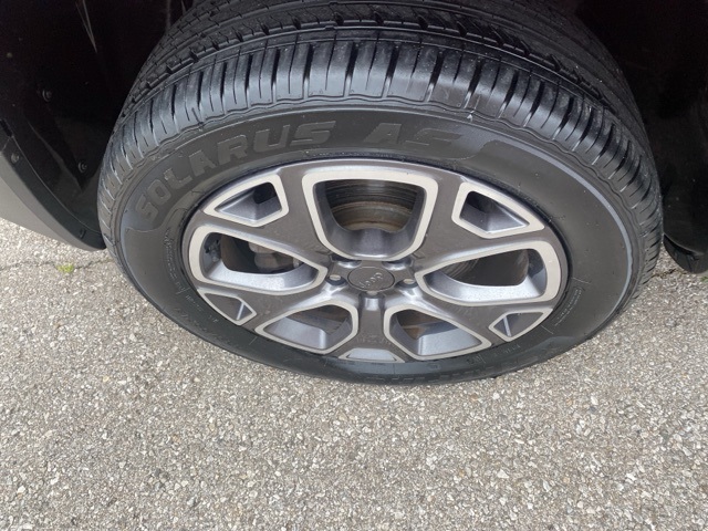 Vehicle image 34 of 34