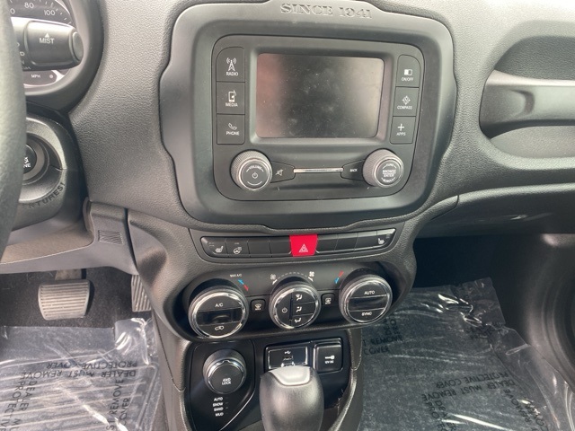 Vehicle image 15 of 34