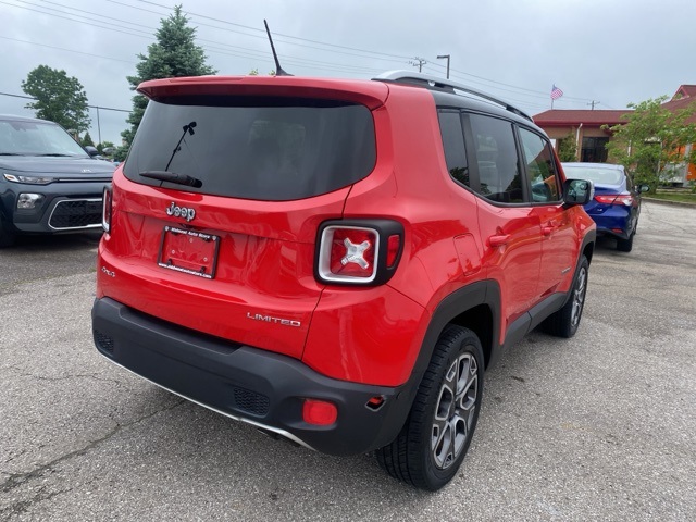 Vehicle image 4 of 34