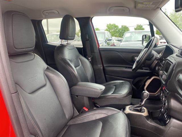Vehicle image 29 of 34
