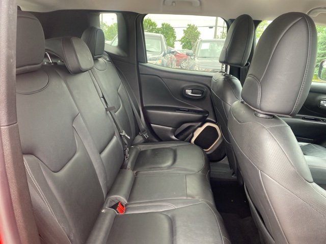 Vehicle image 24 of 34