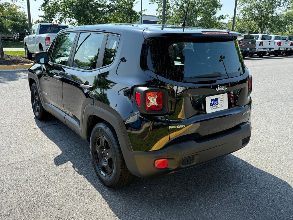 Vehicle image 7 of 29