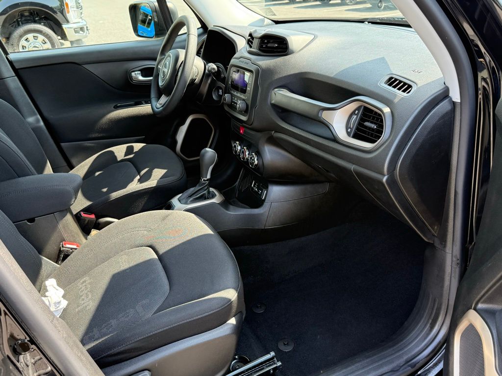 Vehicle image 20 of 29