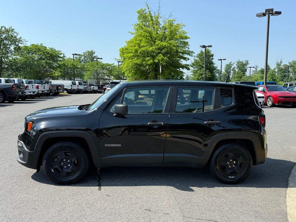 Vehicle image 8 of 29