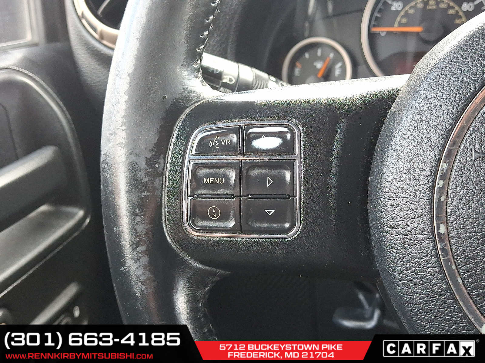 Vehicle image 28 of 30