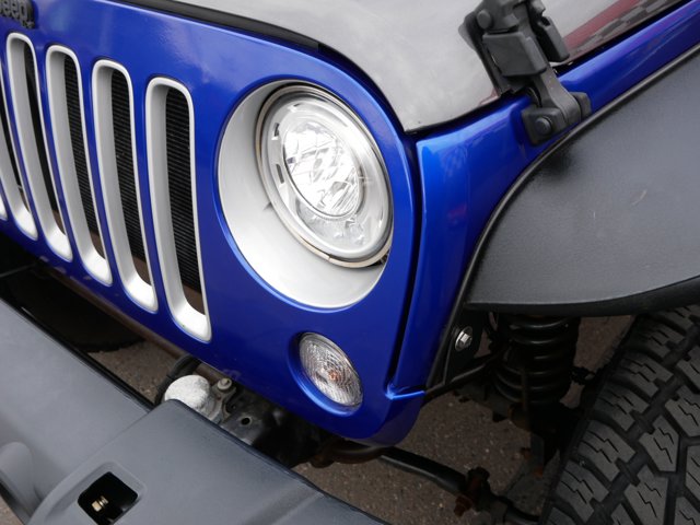 Vehicle image 9 of 36