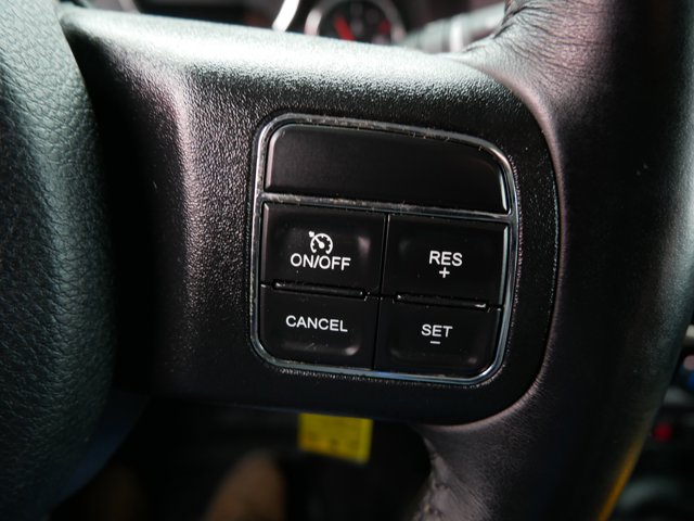 Vehicle image 26 of 36