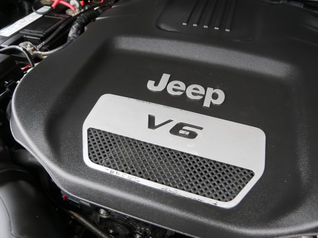 Vehicle image 16 of 36