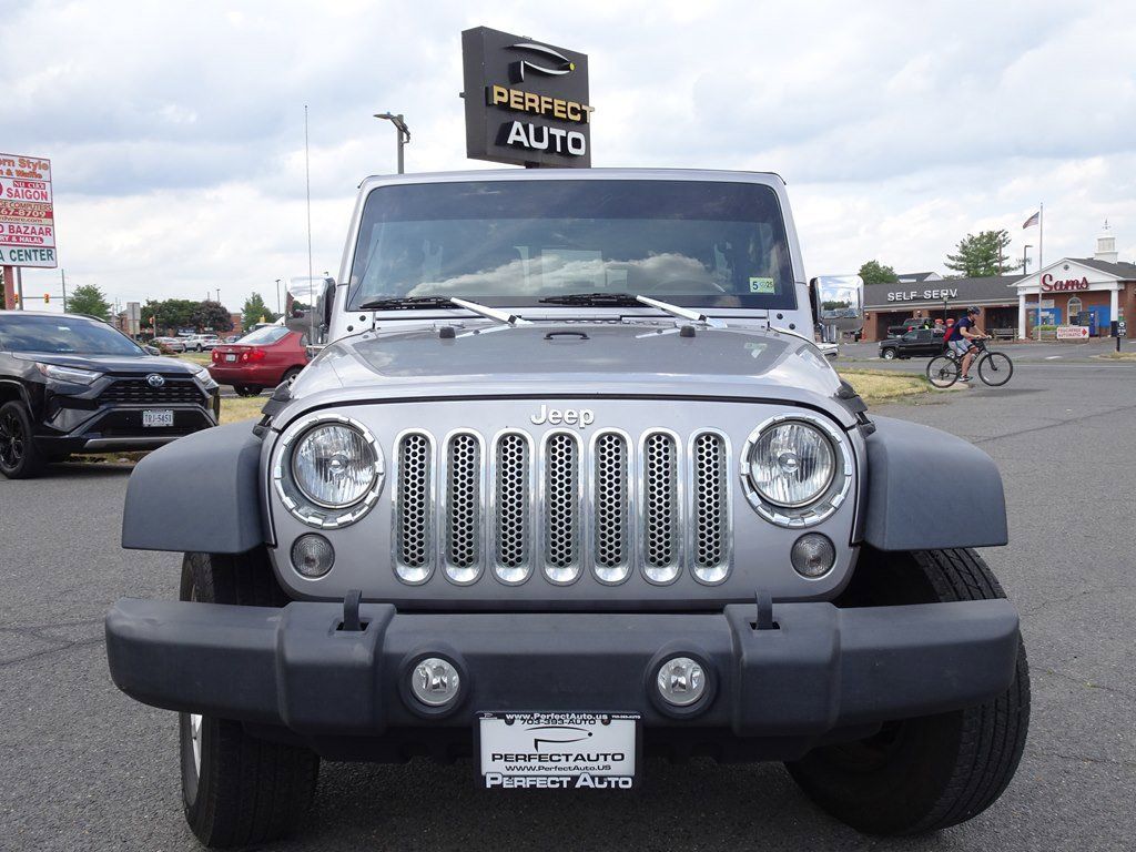 2017 Jeep Wrangler Unlimited Sport Image 2 of 16