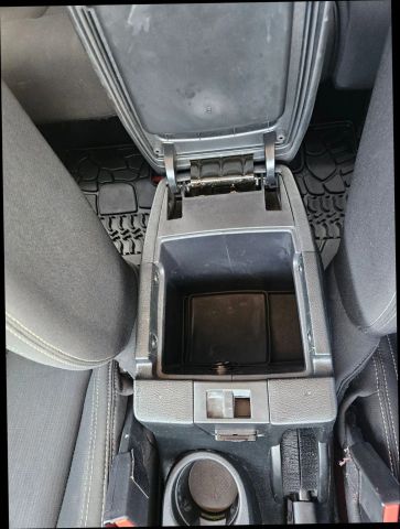 Vehicle image 54 of 65