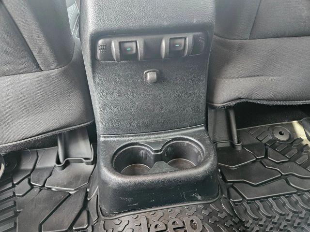 Vehicle image 55 of 65