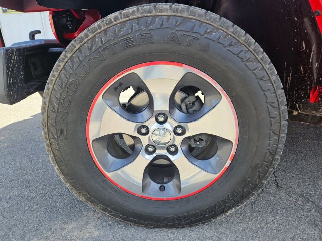Vehicle image 21 of 65