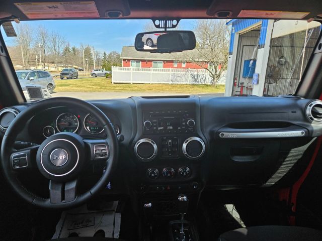 Vehicle image 35 of 65