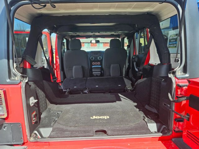 Vehicle image 22 of 65