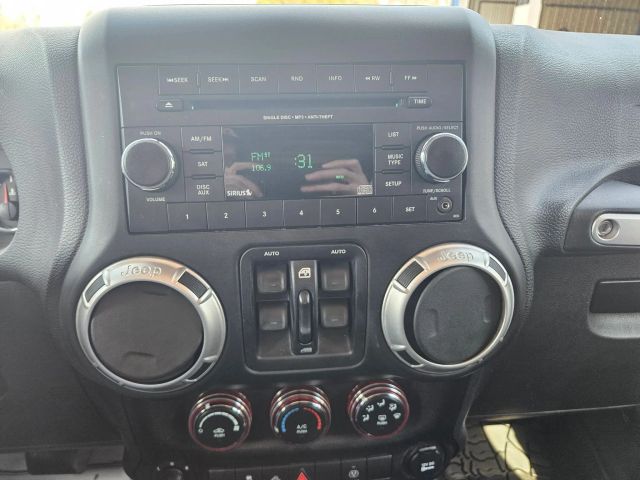 Vehicle image 43 of 65