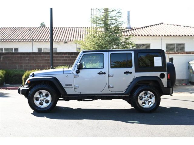 2017 Jeep Wrangler Unlimited Sport Image 9 of 30