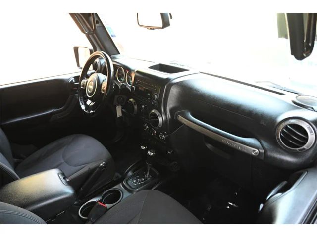 2017 Jeep Wrangler Unlimited Sport Image 20 of 30