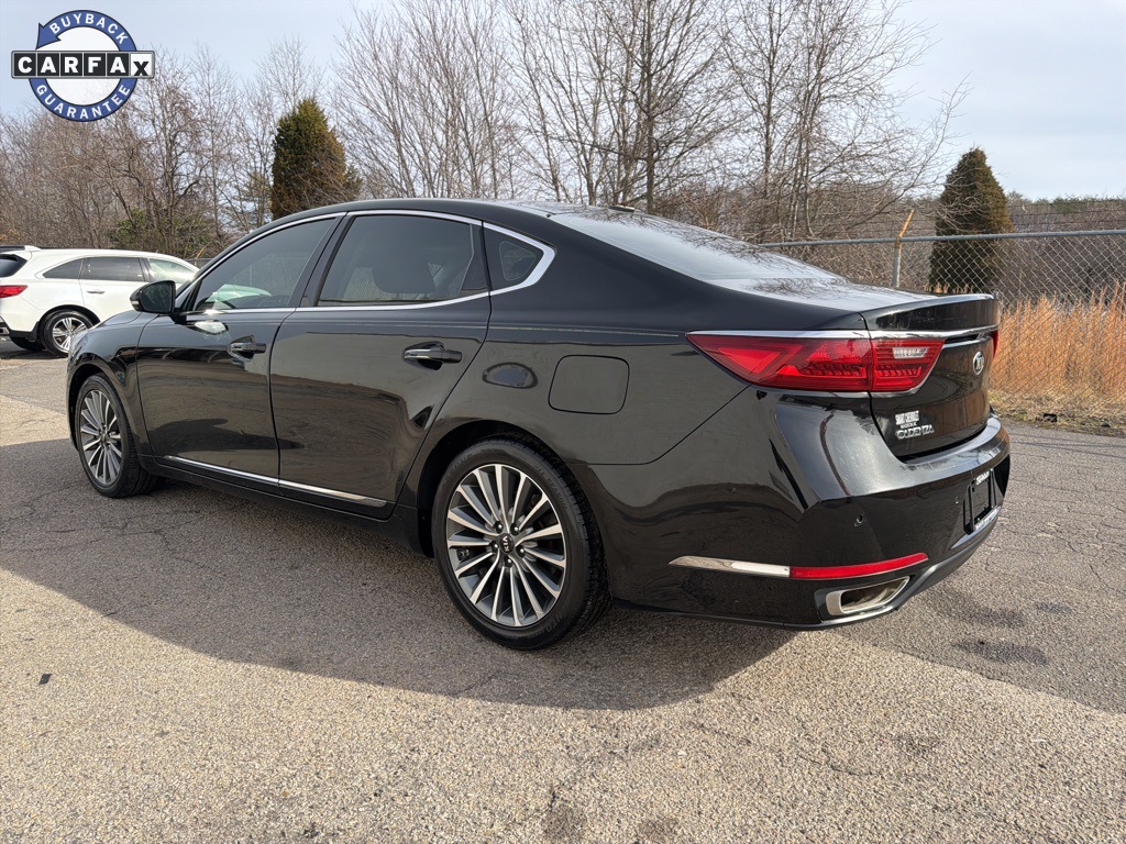 2017 Kia Cadenza Premium Image 6 of 37