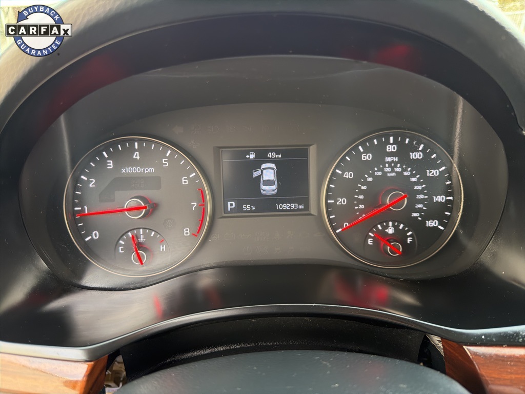 2017 Kia Cadenza Premium Image 23 of 37