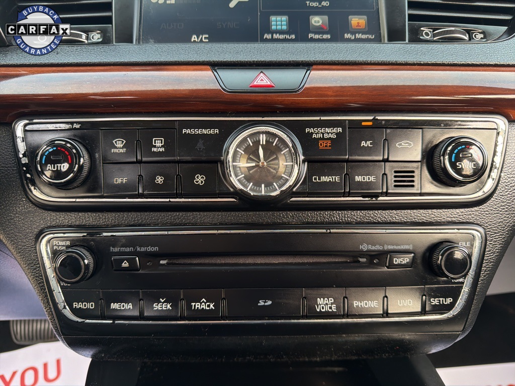 2017 Kia Cadenza Premium Image 24 of 37