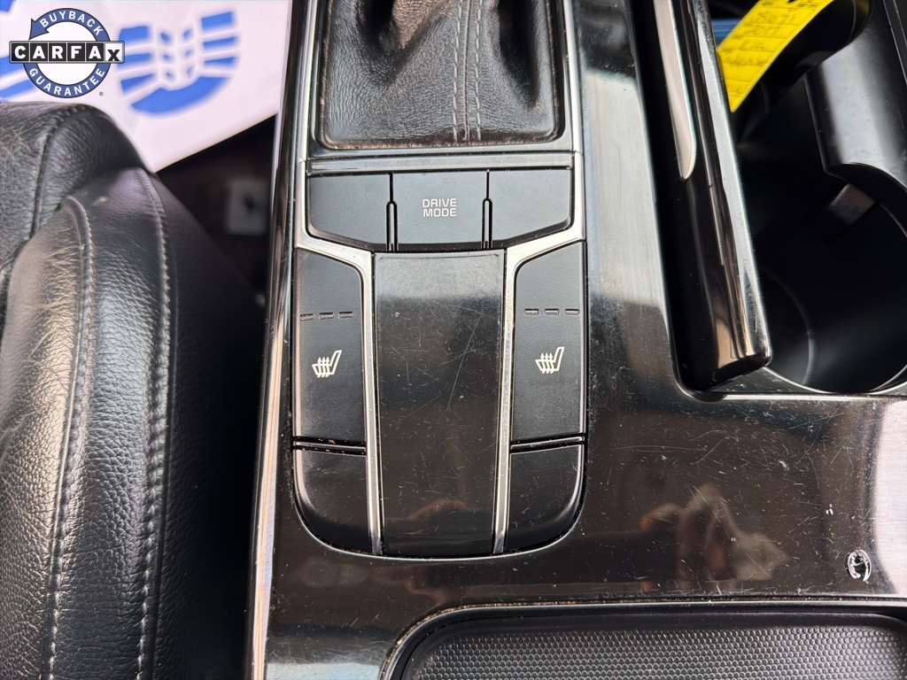2017 Kia Cadenza Premium Image 27 of 37