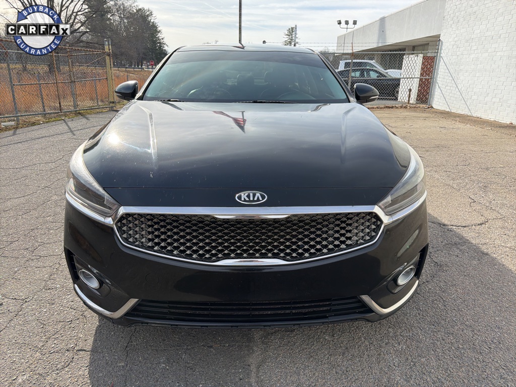 2017 Kia Cadenza Premium Image 11 of 37