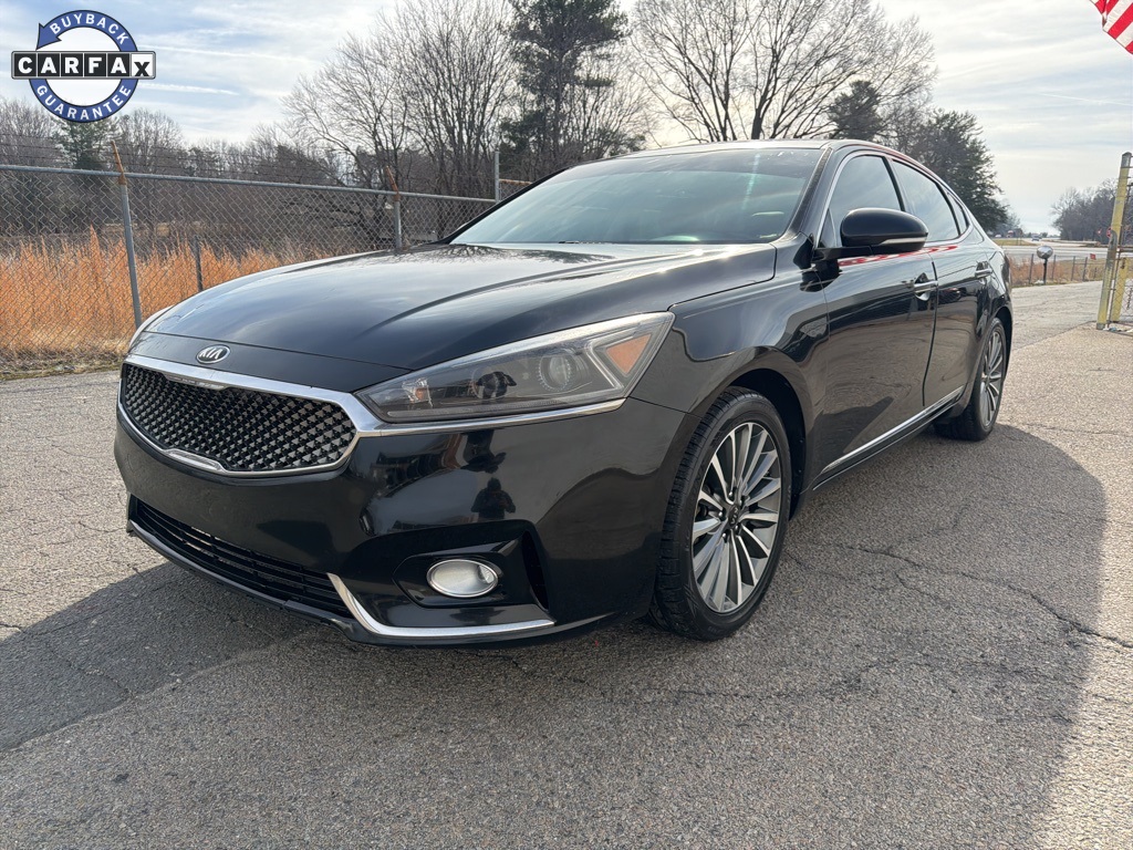 2017 Kia Cadenza Premium Image 1 of 37