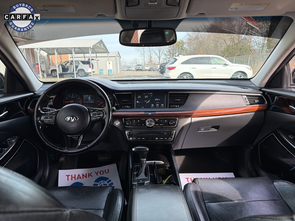 2017 Kia Cadenza Premium Image 20 of 37