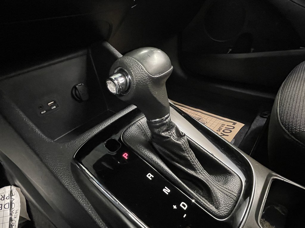 Vehicle image 18 of 23
