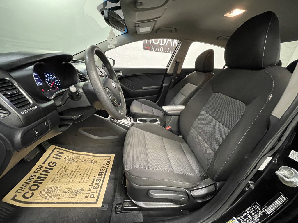 Vehicle image 7 of 23