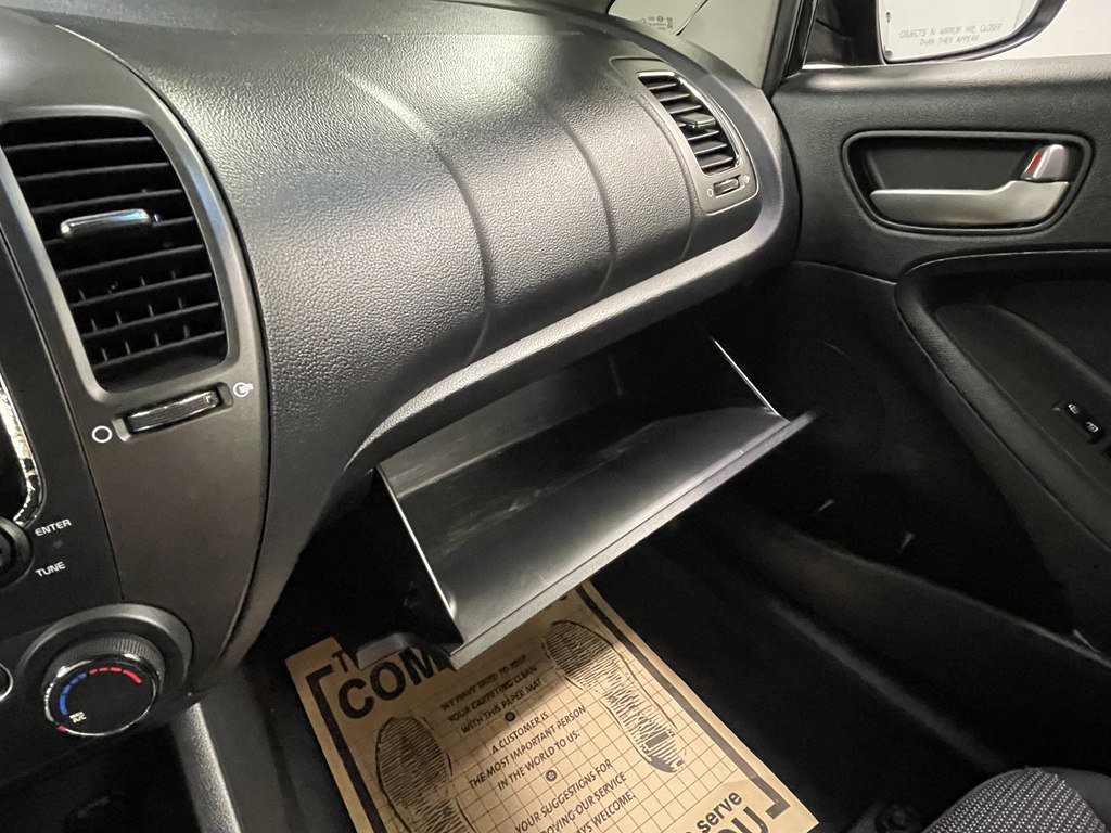 Vehicle image 19 of 23