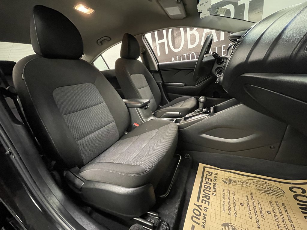 Vehicle image 10 of 23
