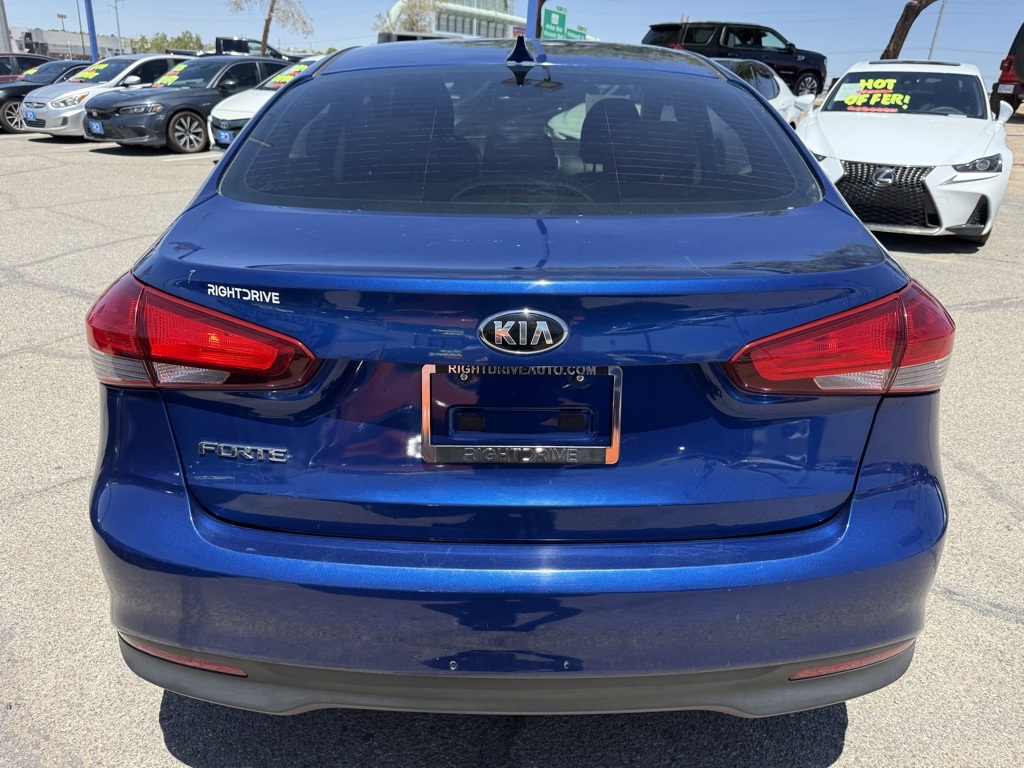 Vehicle image 8 of 23