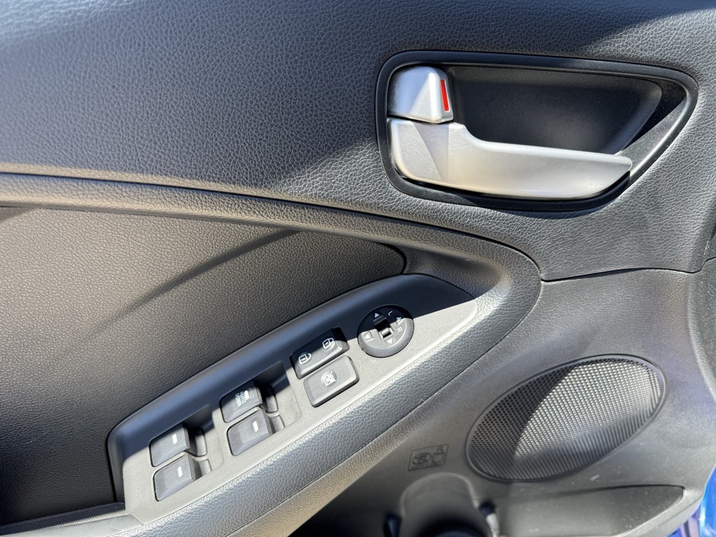Vehicle image 9 of 23