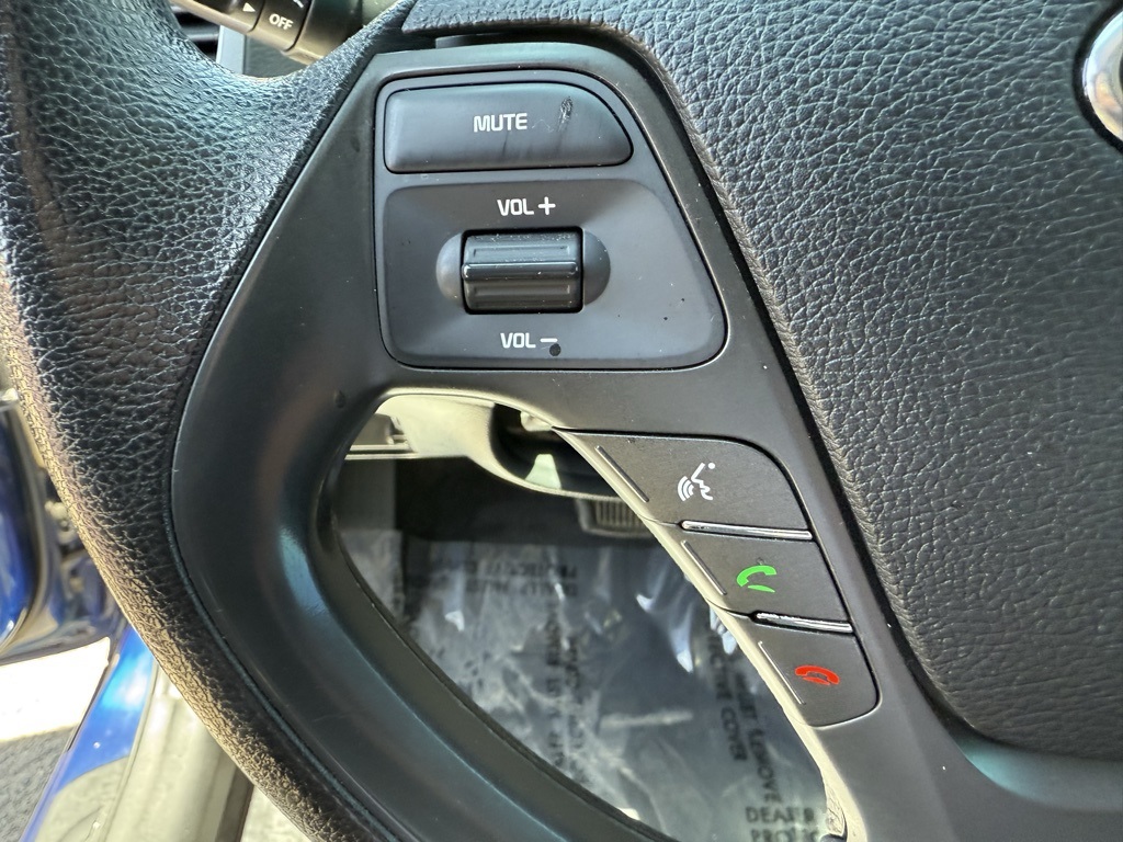 Vehicle image 13 of 23